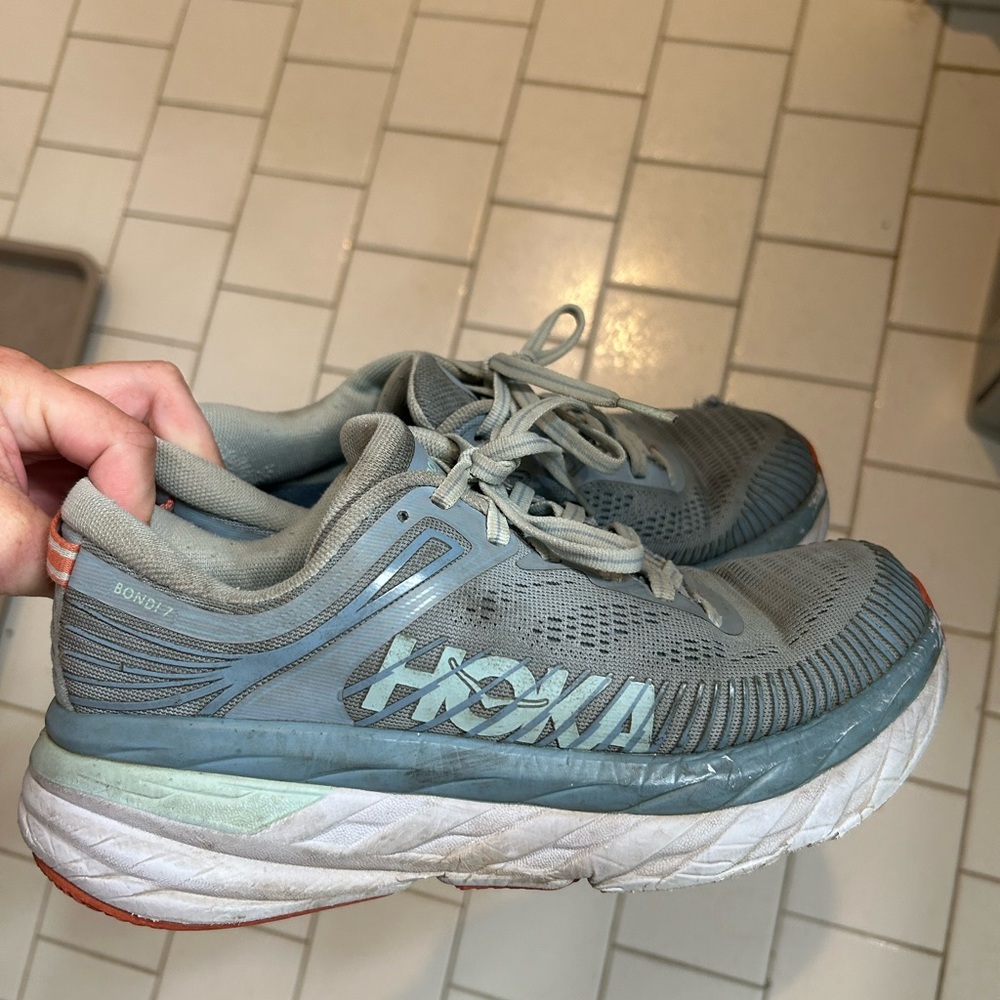 Hoka Bondi 7